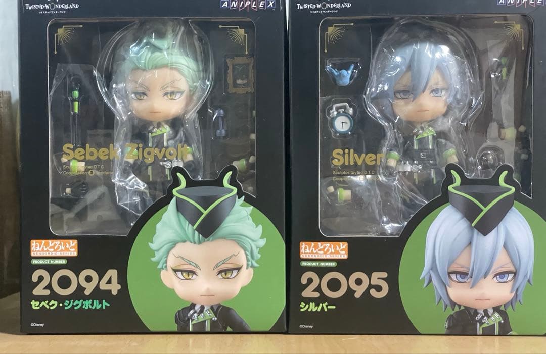 ツイステ　ねんどろいど　セベク シルバーフィギュア　特典缶バッジ付き