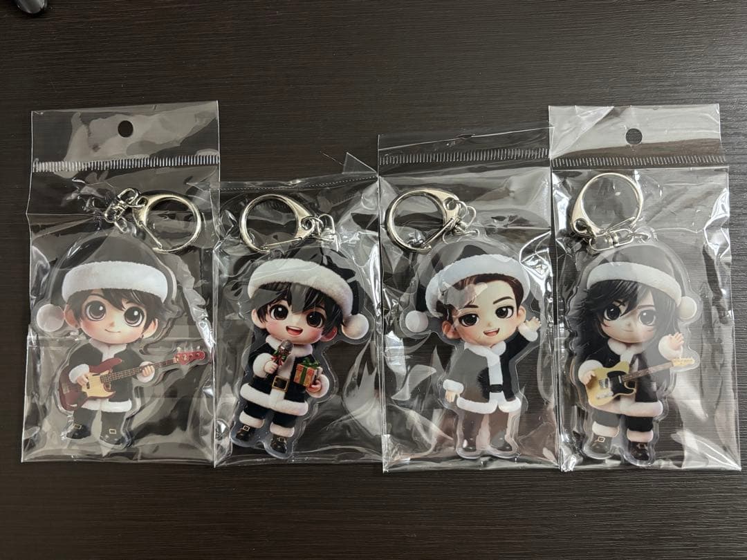 BABY BOLAN アクリルキーホルダー サンタ ４種セット