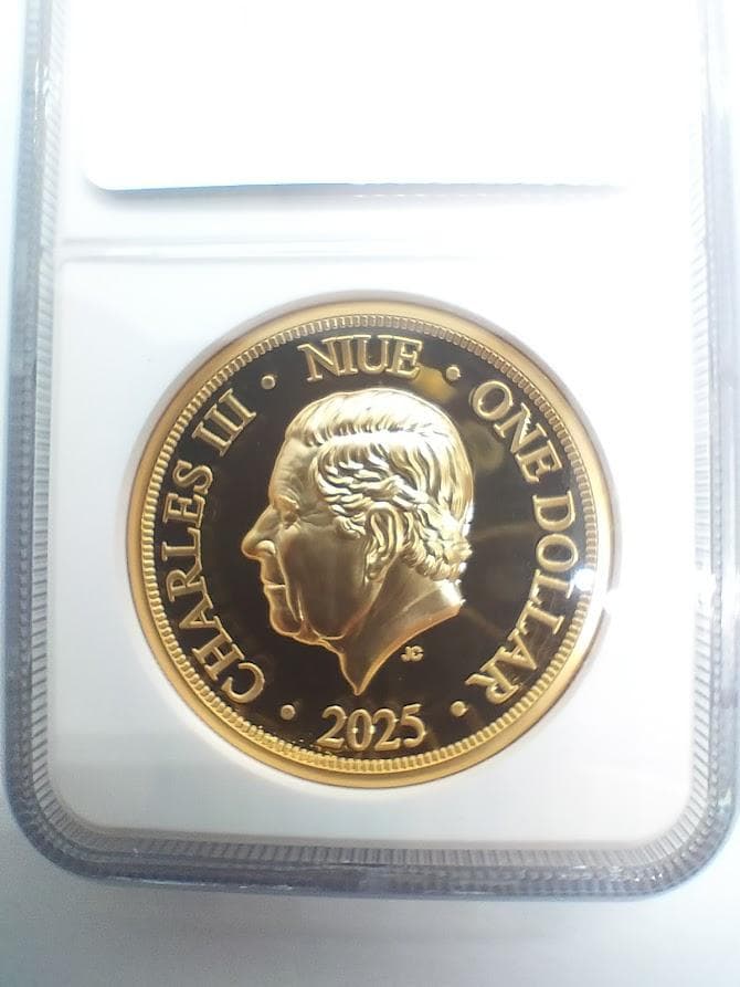 NGC PF70 ニウエ 2025 エリザベス2世追悼記念 1ドル金メッキ銅貨