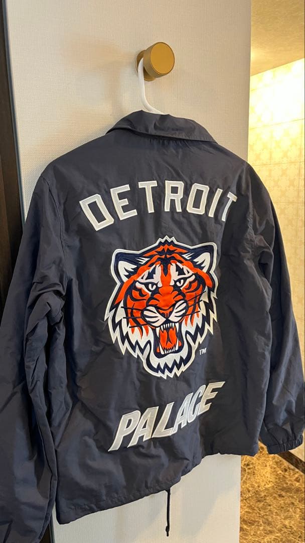 PALACE DETROIT TIGERS コーチジャケット
