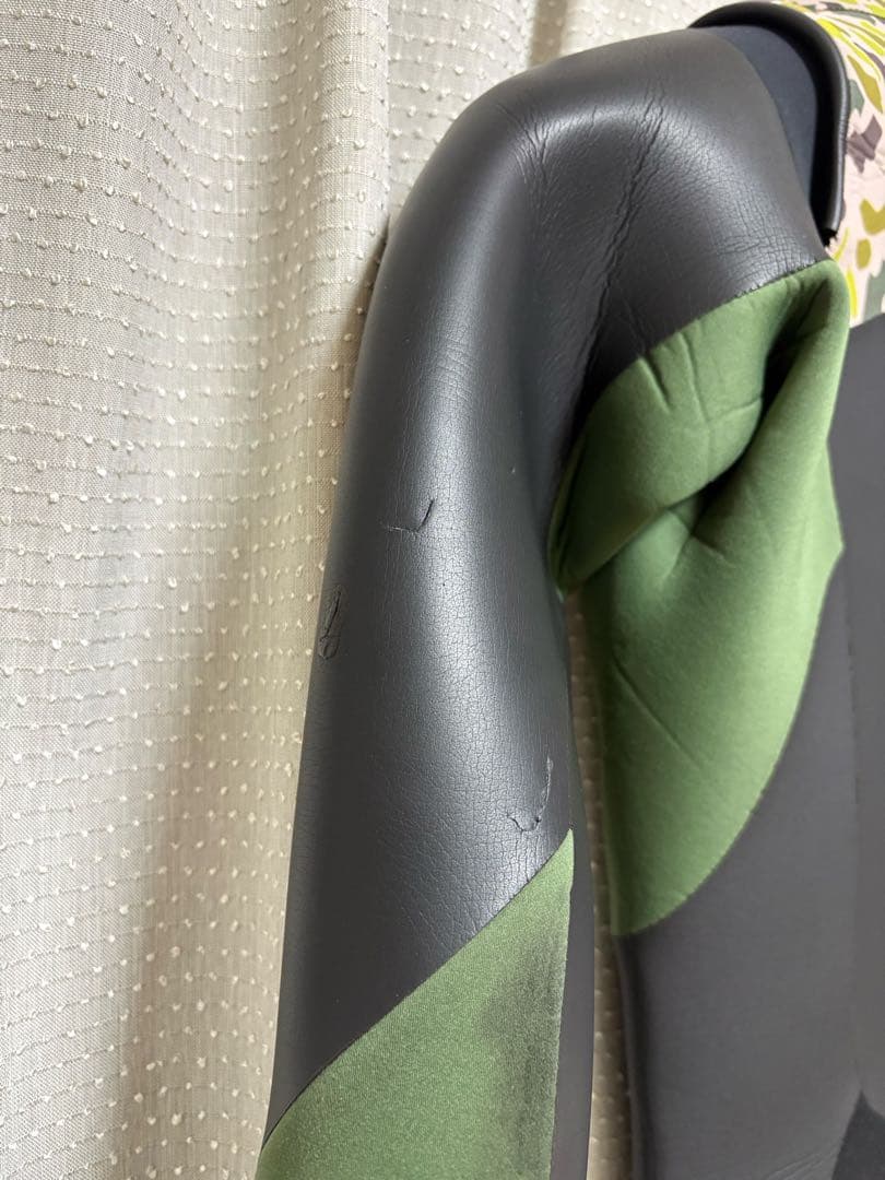 REVOLUTION(レボリューション)5×3mm セミドライ メンズL相当