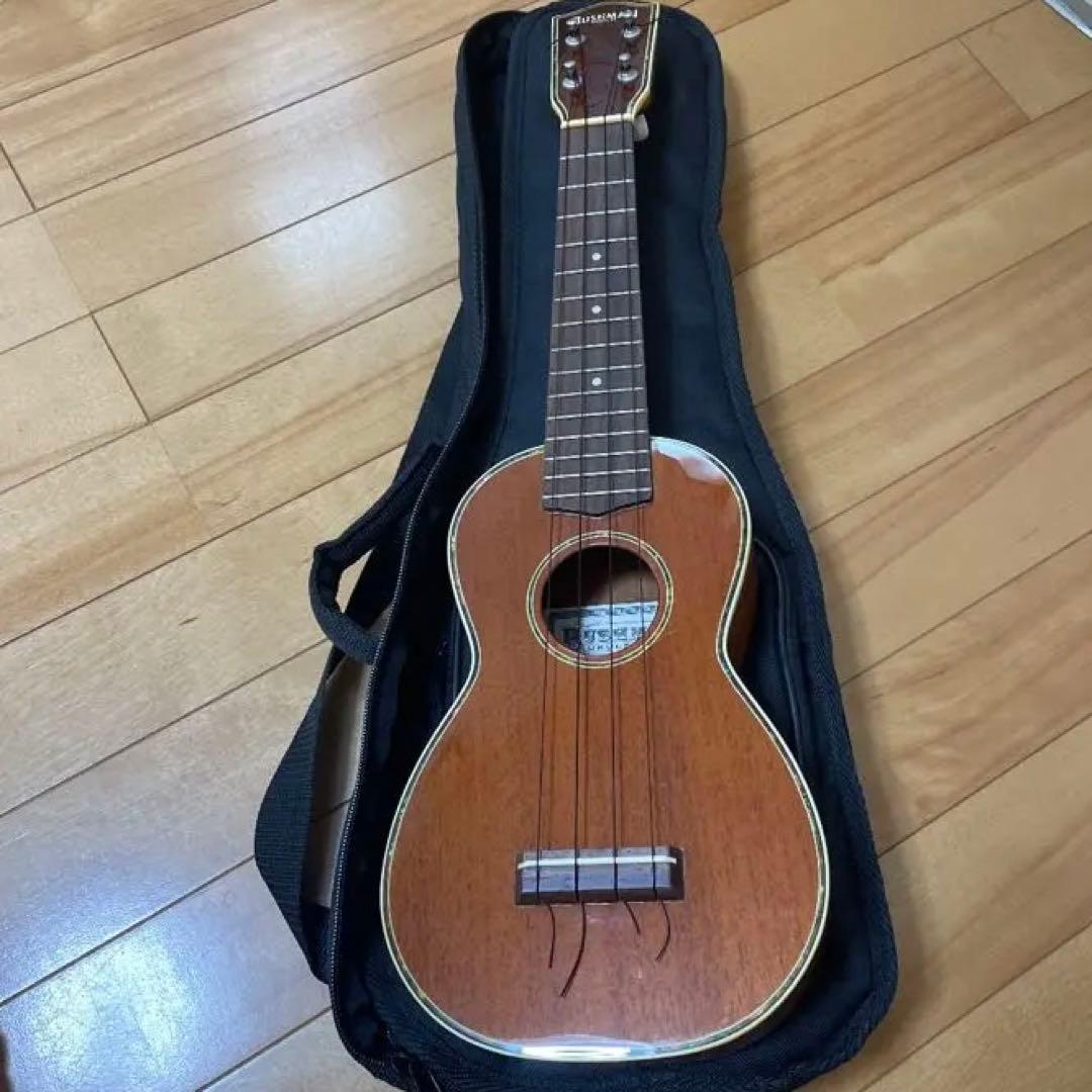 BUSHMANソプラノウクレレ