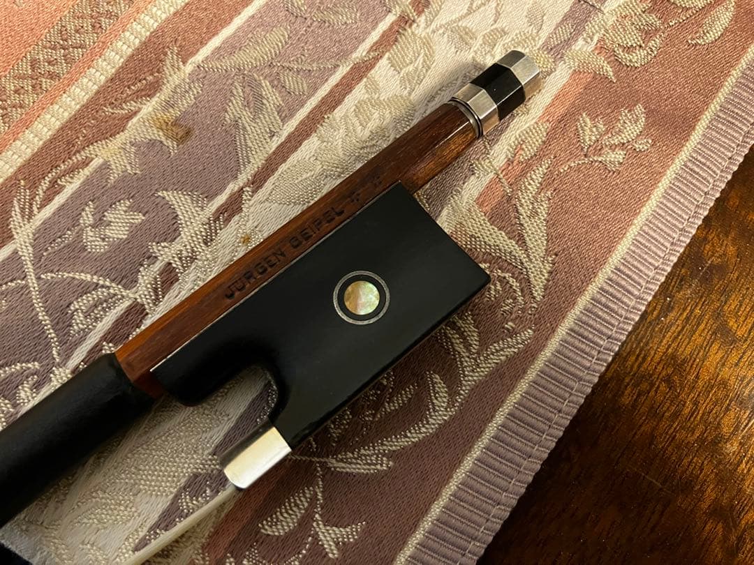 バイオリン弓　4/4 ドイツ弓　刻印　Jurgen Geipel ＊＊