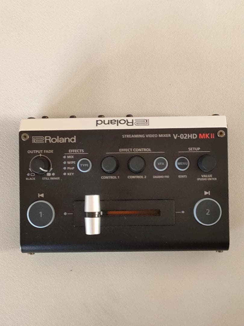 Roland V-02HD MK II ストリーミングビデオミキサー