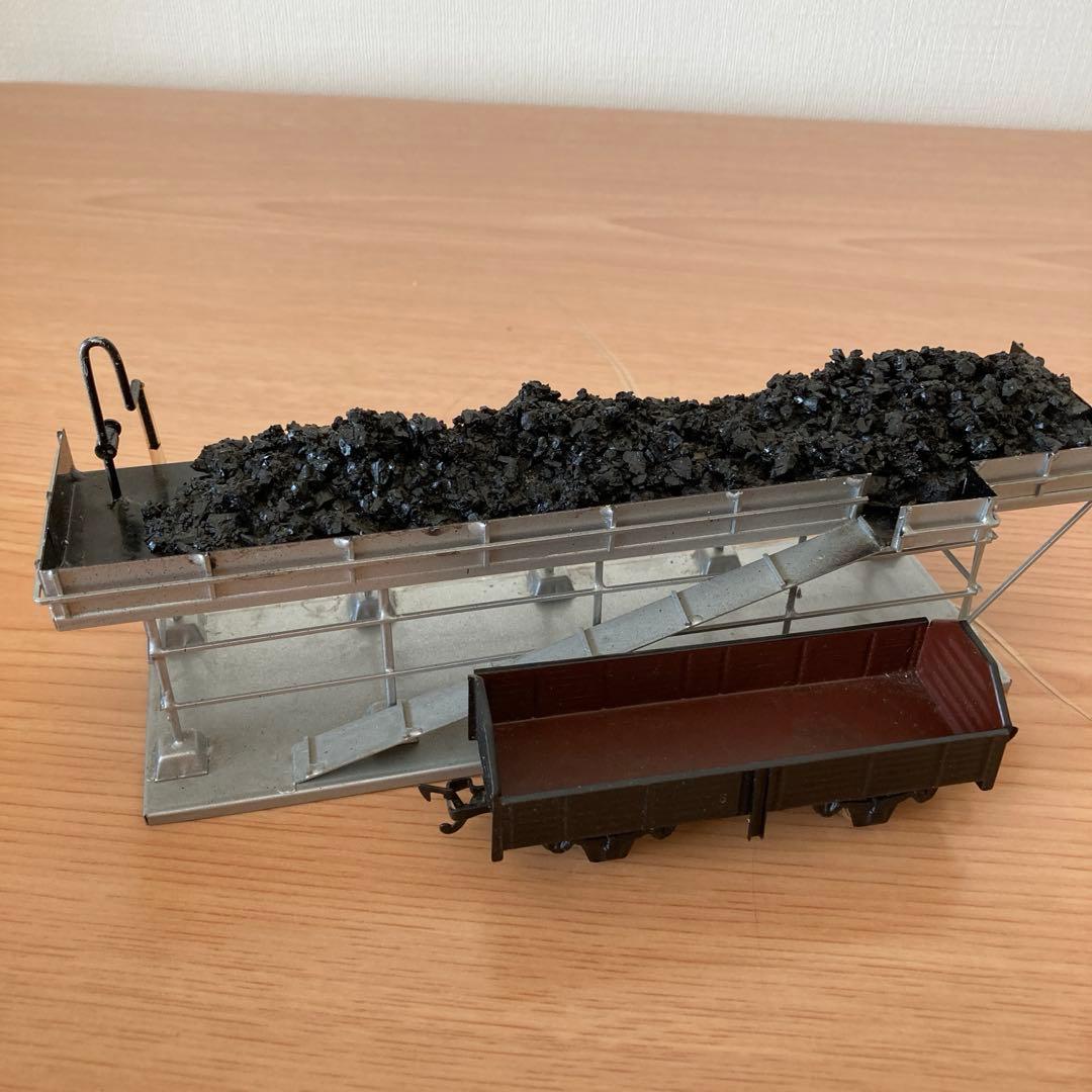 鉄道模型　HOゲージ 給炭場と貨車