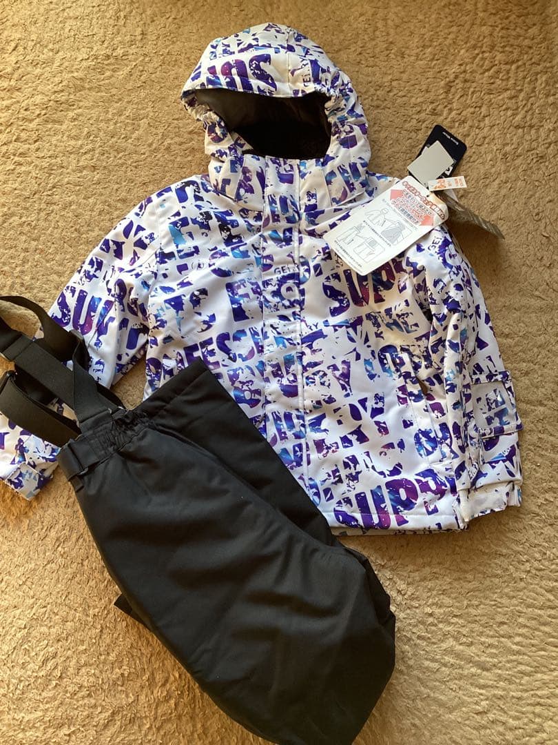 新品130 cosby スキーウェアスノボウェア