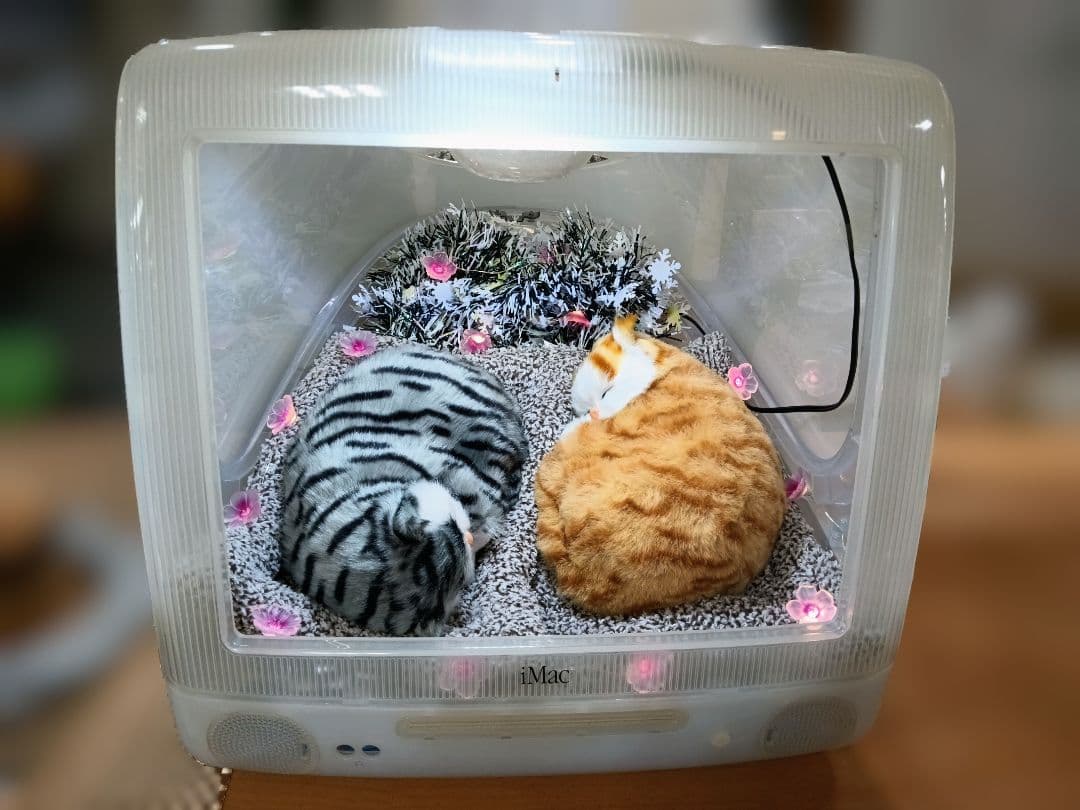 初代　iMac　を猫ハウスにリメイク