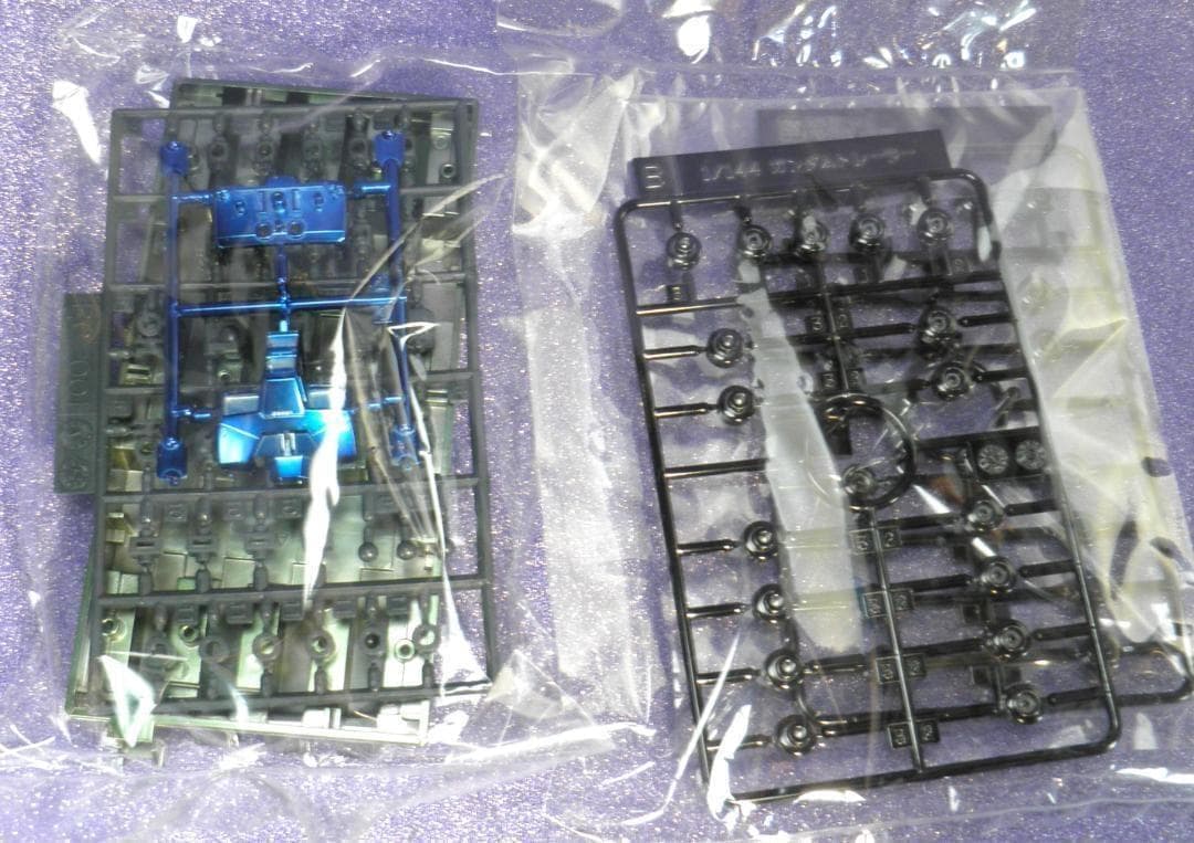 EXPO限定 HGガンダムVer.G30＆EXトレーラー フルカラーメッキ