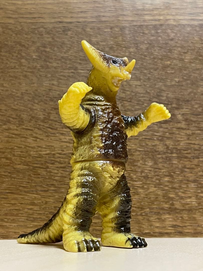 ポピー 古代怪獣 ゴモラ ミニサイズ ソフビ