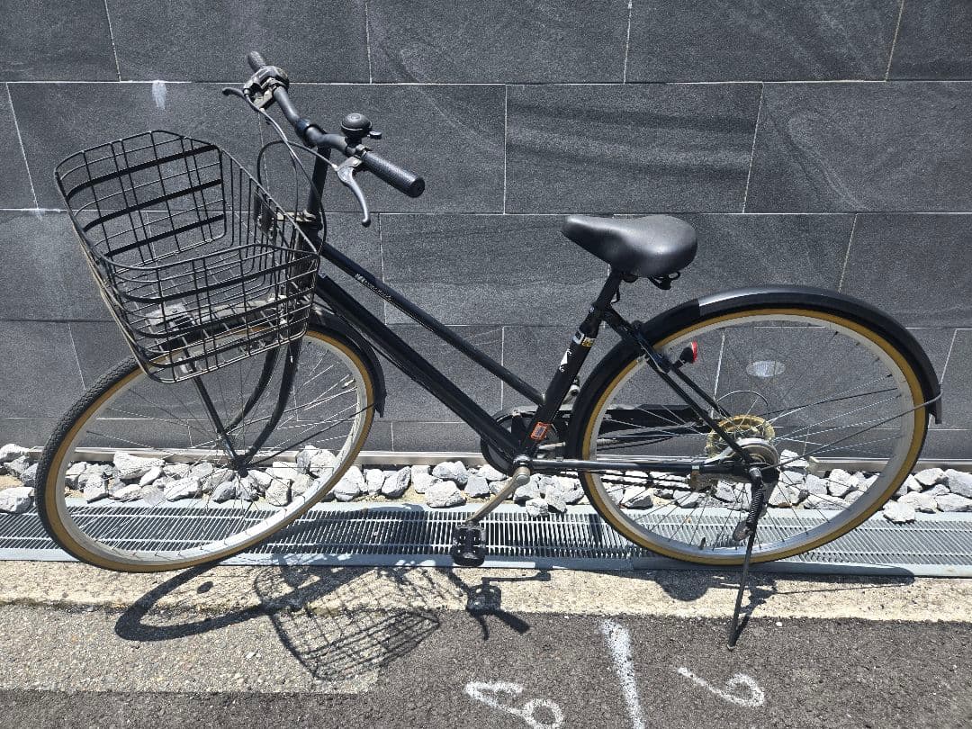 シティサイクル シマノ 6段変速 ブラック 前カゴ付き 27インチ