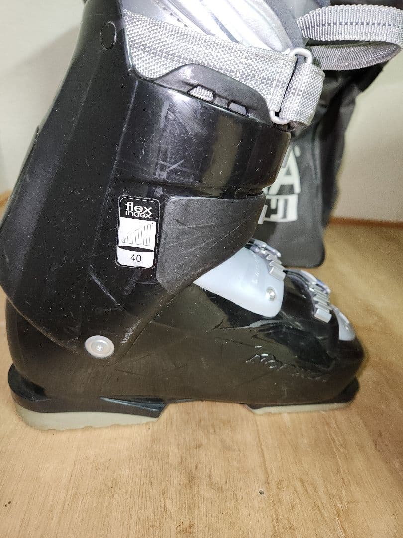 Nordica Extra Warmth スキーブーツ em6 23.5cm程度