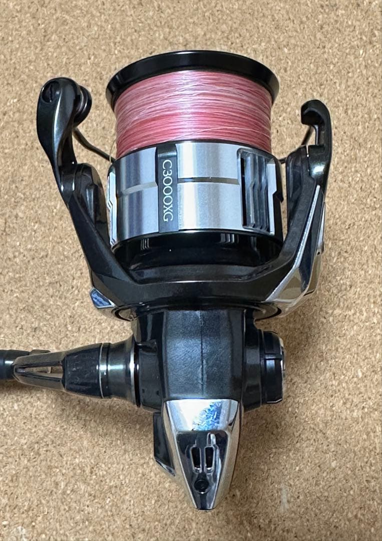 SHIMANO シマノ　C3000XG スピニングリール