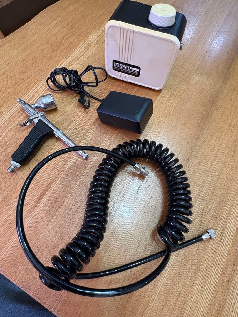 タミヤ　SPRAY-WORK エアコンプレッサー ADVANCE セット