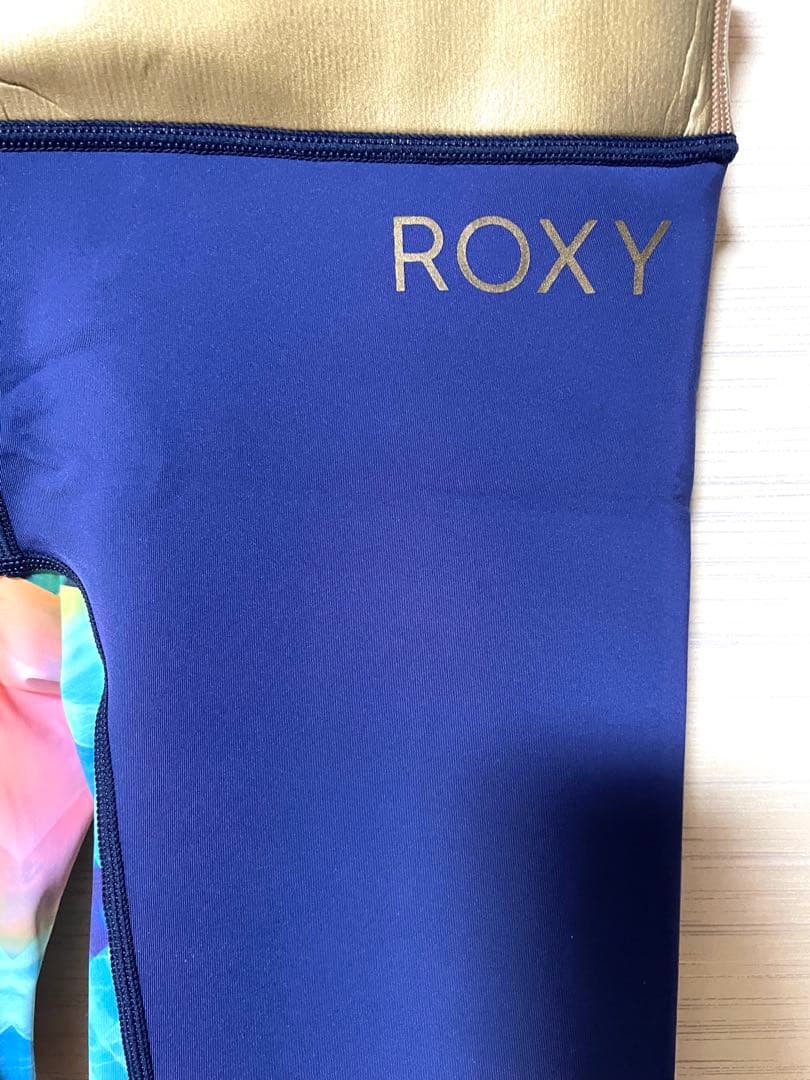 今月末まで　ROXY ネイビー ゴールド レギンス　M/L