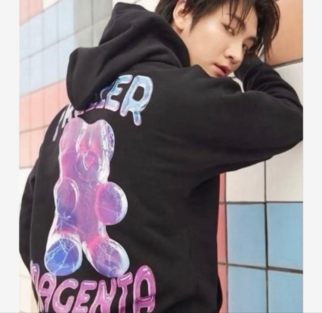 Freezer×Magenta フーディ bossnoeul【おまけカード付】