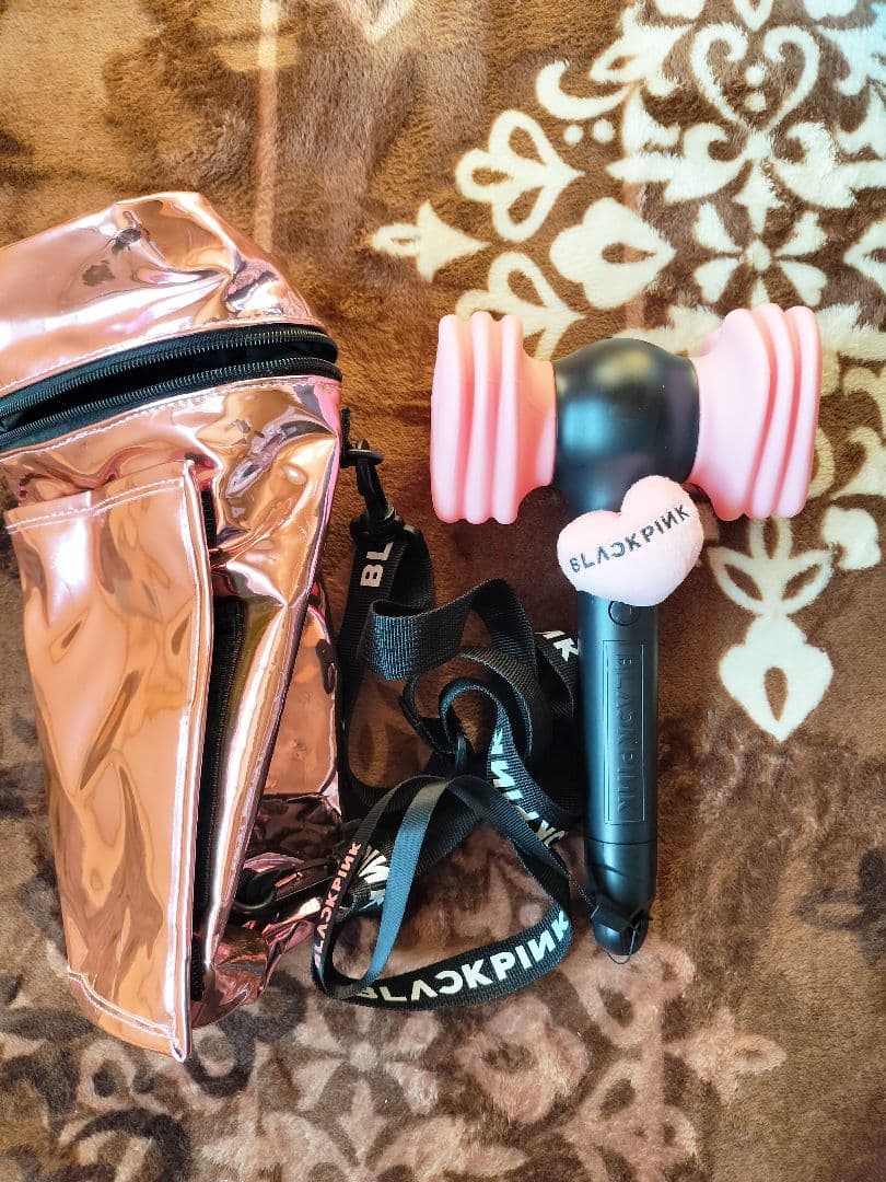ブラックピンク　ペンライト　バッグ　ヘアゴム　セット