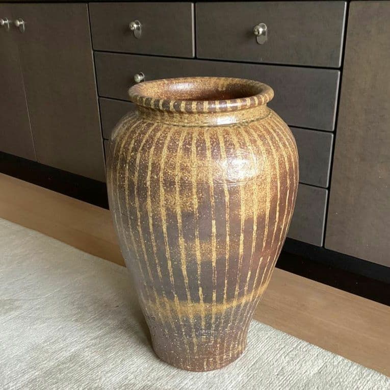 壺　傘立て