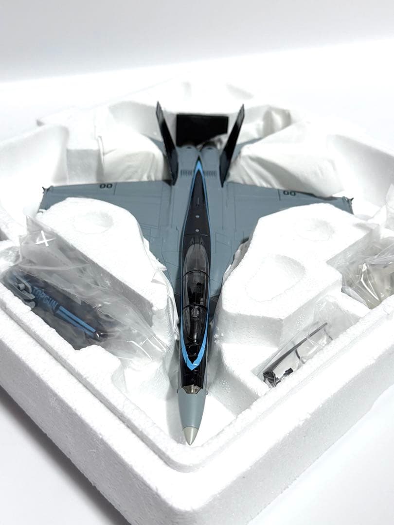 ホビーマスター F/A-18F TOPGUN 50周年記念 HA5130