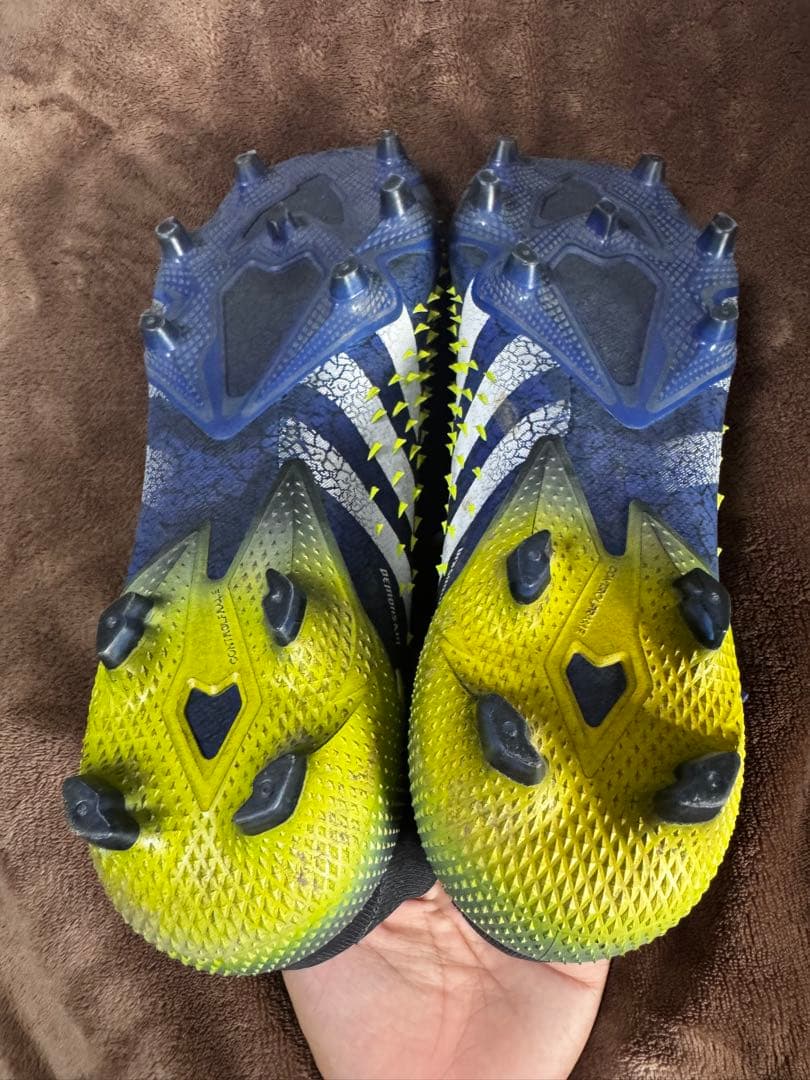 adidas プレデターフリーク.1 27.5