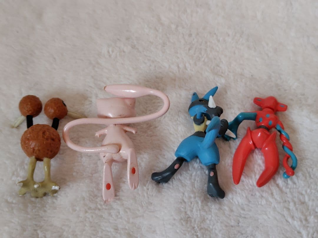 ポケモンフィギュア　モンポケ　TOMY　任天堂