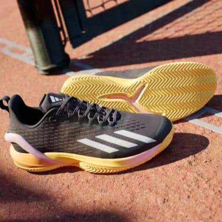 未使用品！　adidas　アディゼロ サイバーソニック　28.5センチ