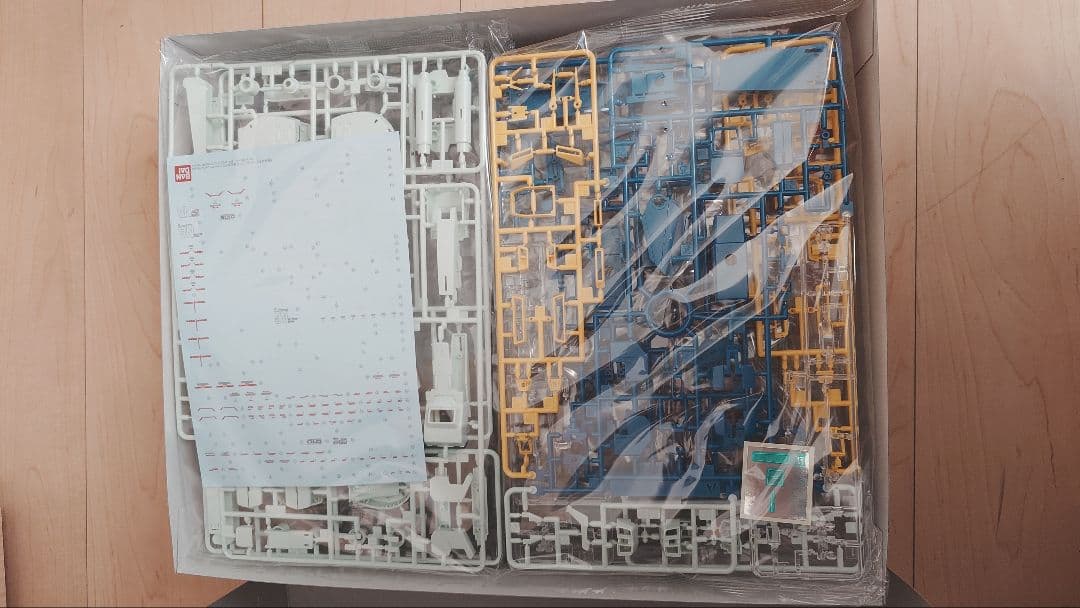 MG 1/100 強化型 ZZガンダム \"Ver.Ka\"　未組立