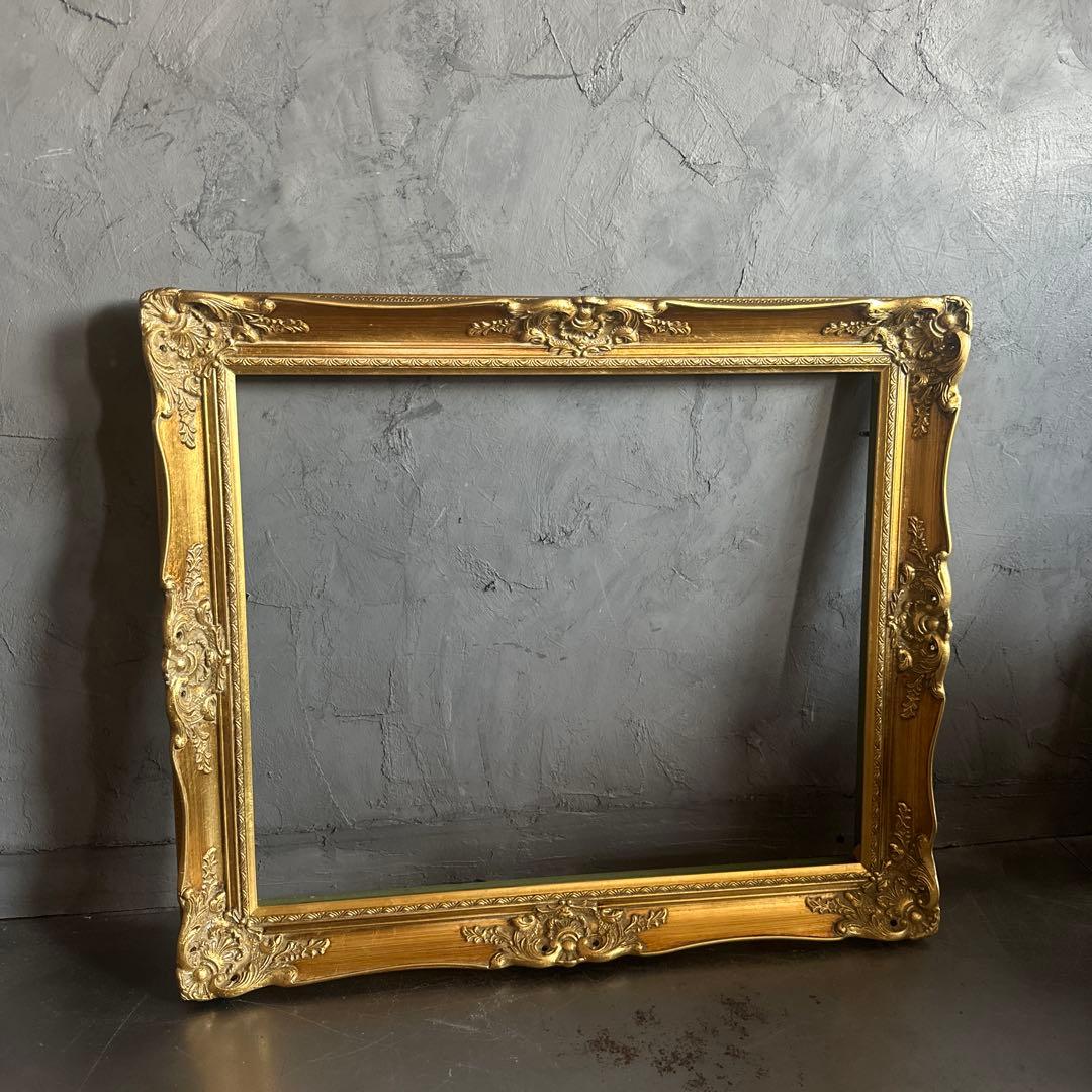 瞬間的お値下げ‼️ゴールド アンティークフレーム 大きめ‼️ディスプレイなどに❣️