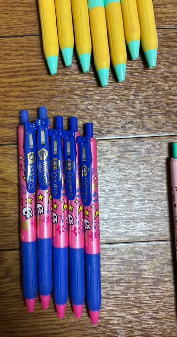 サラサ限定ピチレモンボールペン9本