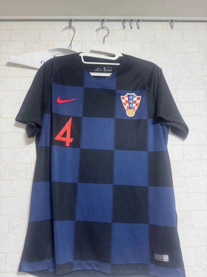 サッカー　ユニフォーム　クロアチア代表　ペリシッチ　Mサイズ