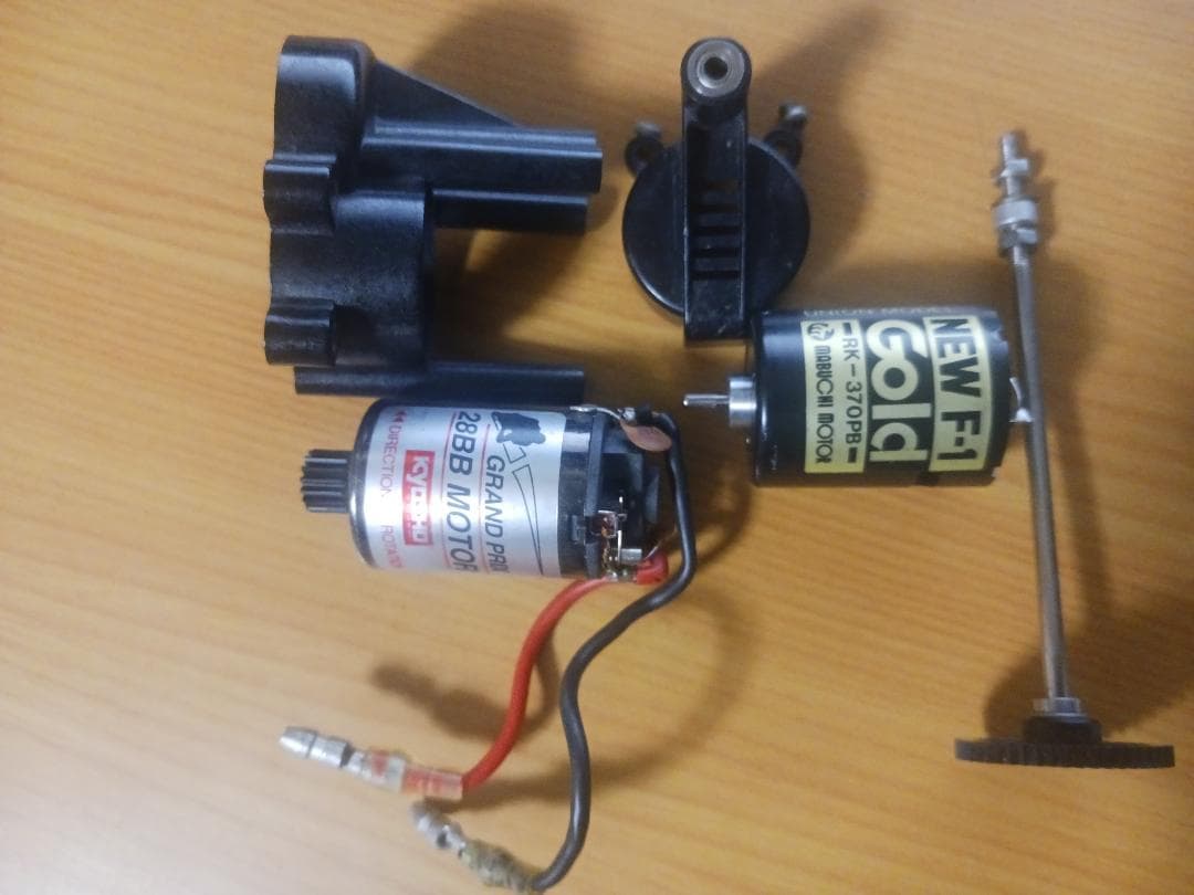 ユニオンモデル、P-51D MUSTANG 予備モーター付き 新品未組立品