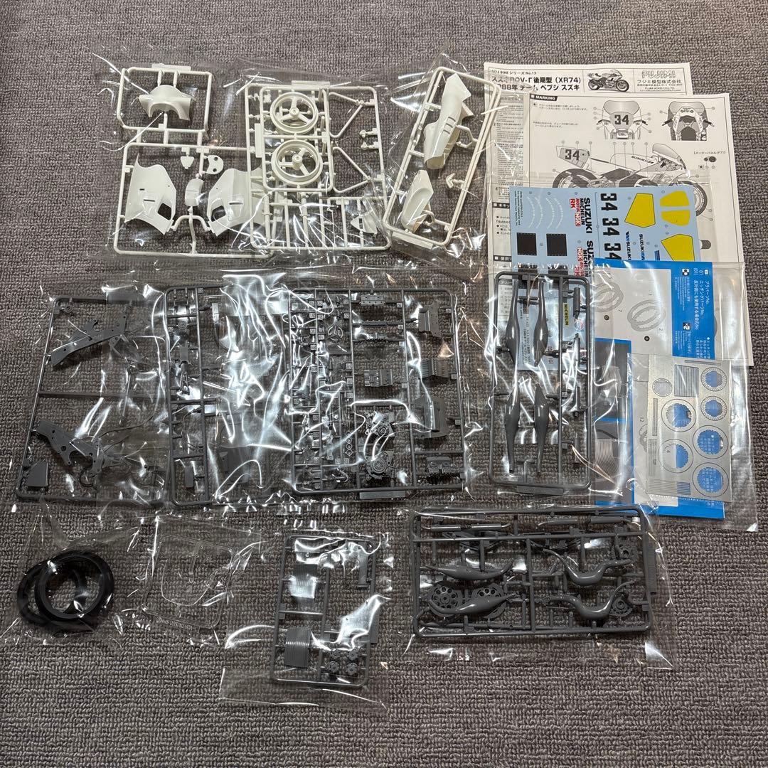 フジミ 1/12 SIZUKI RGV-Γ YAMAHA FZR750