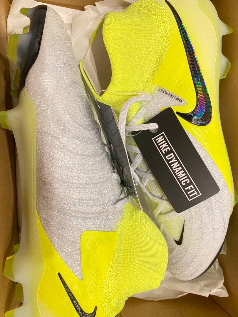 ナイキ　NIKE サッカースパイク　ファントムルナ2 FG 26.5cm