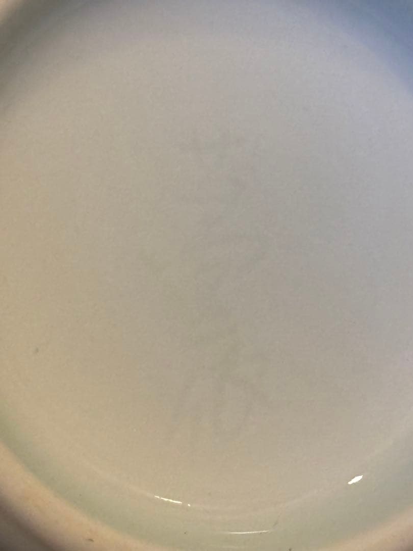 【井上萬二】白磁の伝統　日本の名窯　人間国宝　井上萬二　染彫麦文　小花瓶