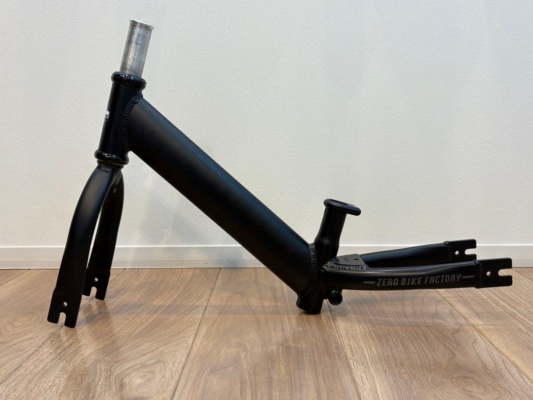 ZEROBIKEFACTORY　VANISH バニッシュ ランバイク