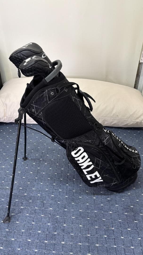 Oakley キャディバッグ 黒 スタンド付き