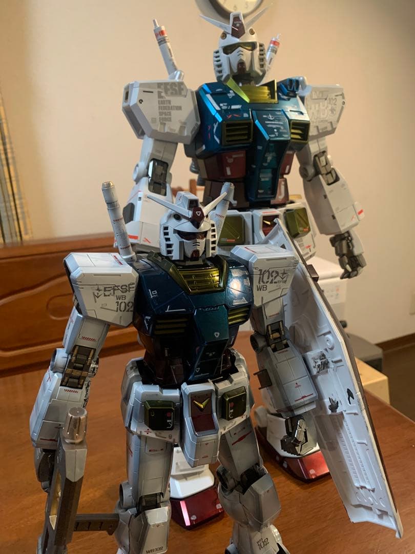 メガサイズ、1/35 ガンダム RX-78-2 海外製（方大競）全塗装。出品。