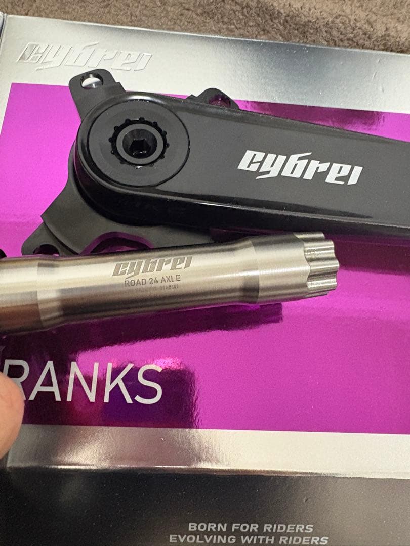 K*1様 cybrei カーボンクランク　24mm 167.5mm