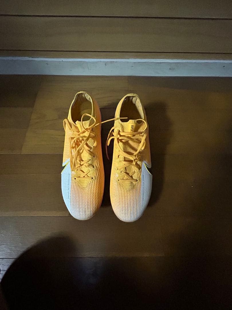 Nike マーキュリアル　トップモデル