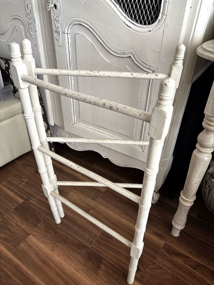 フランスアンティーク　シャビーシック　トルションハンガーラック　ホワイト