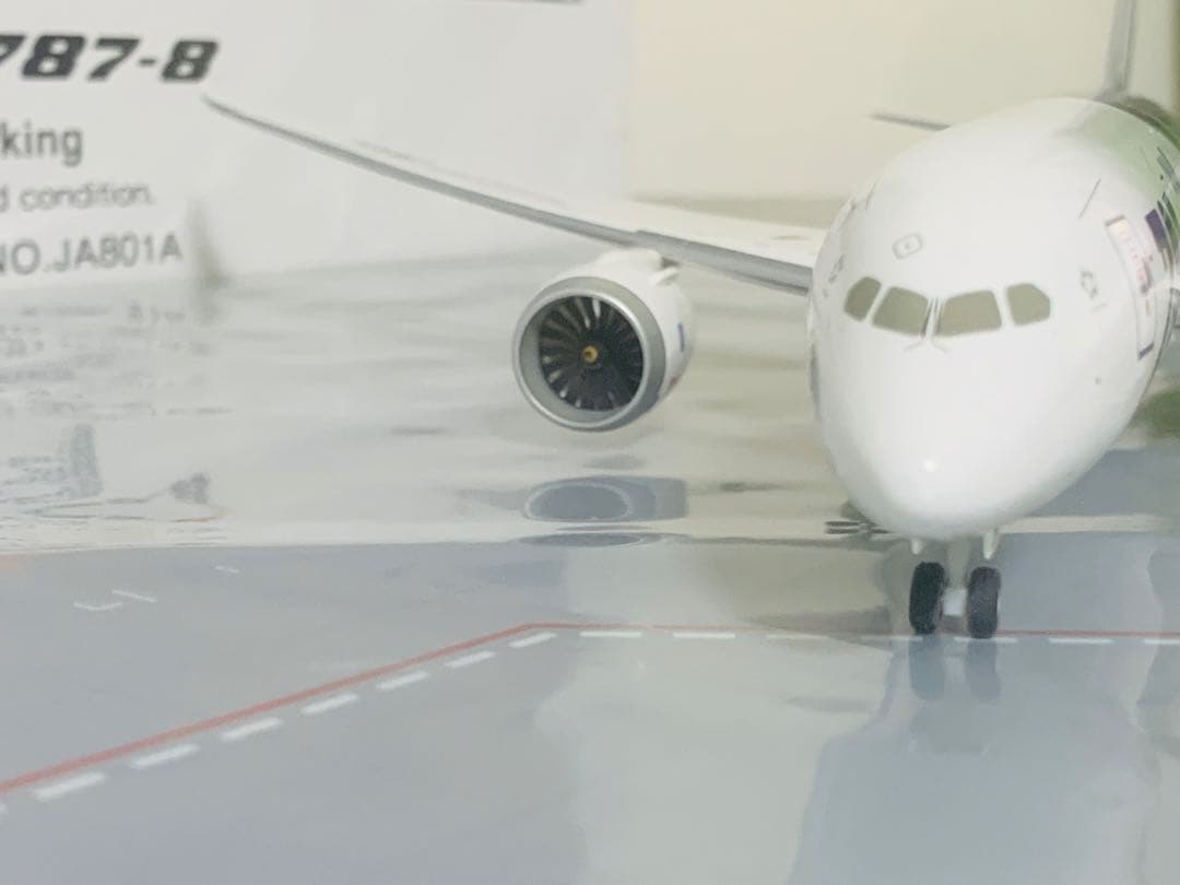 全日空商事公式モデルＢ７８７－８／ＪＡ８０１Ａ特別塗装機／ＨＮＤ４０８エプロン版