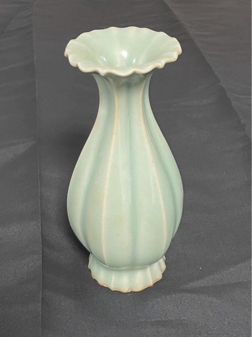 元代龍泉花瓶　希少