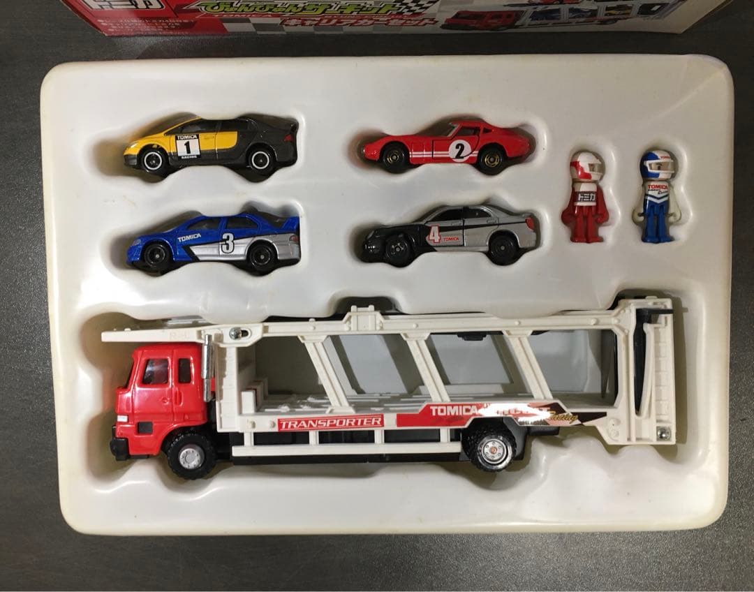 トミカ　びゅんびゅんサーキット　キャリアカーセット