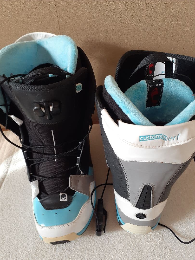 custom fit スノーボードブーツ 男性用　SALOMON wide