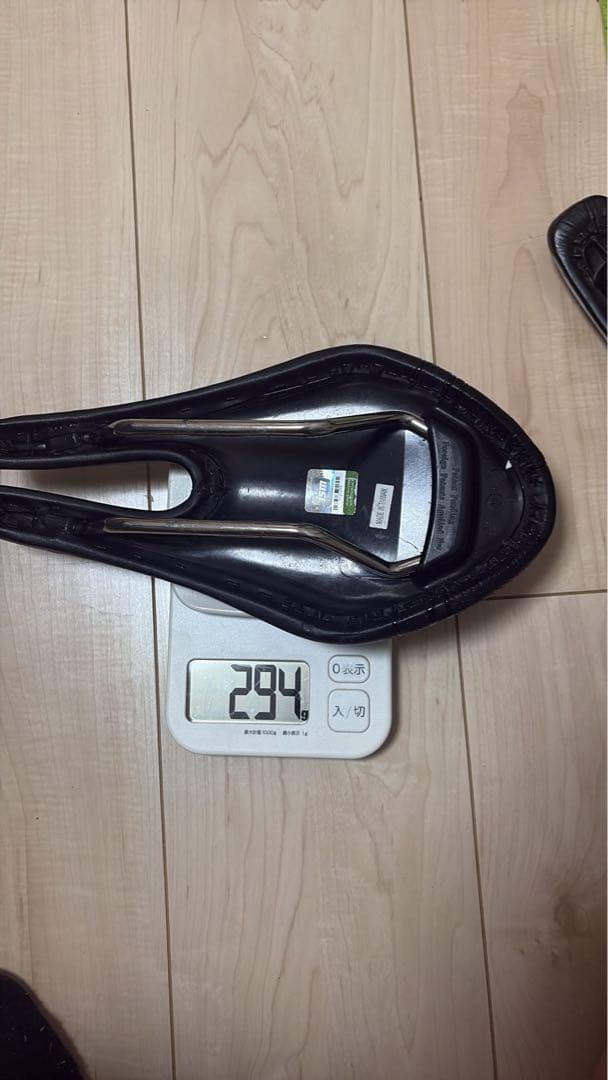 ism PL1.0 ロードバイクサドル