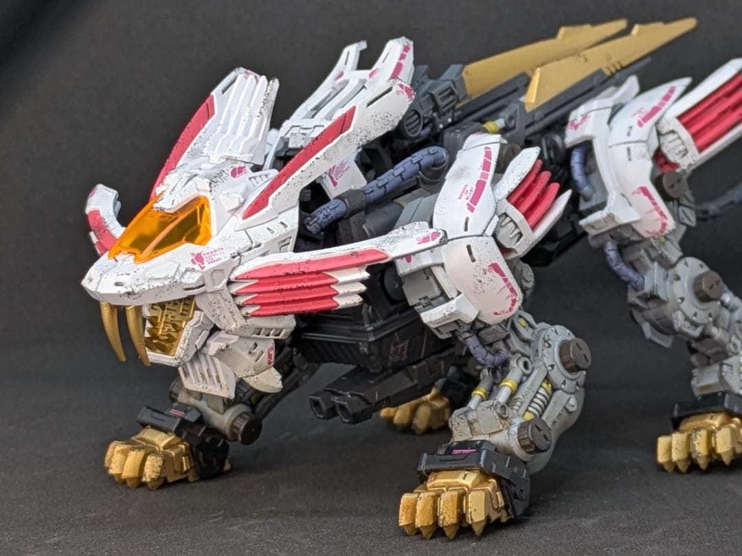 ゾイド　リアライズモデル ブレードライガー　ミラージュL風塗装　塗装済み完成品