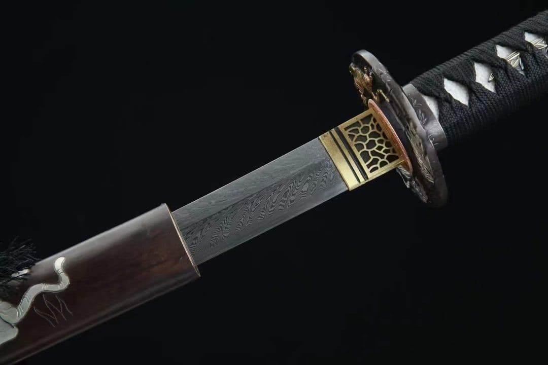 三色銅黄銅鞘「猛虎下山刀盤」武士刀 武具　刀装具　日本刀　模造刀   居合刀