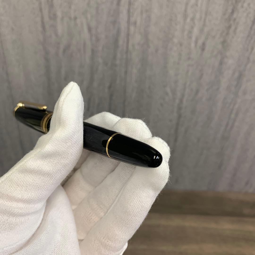 m061207m ★美品★ モンブラン　マイスターシュテュック万年筆 黒　146