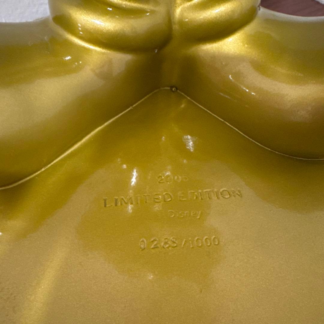 ディズニー ミッキーマウス大型フィギュア　置物限定品シリアルナンバー入りホテル