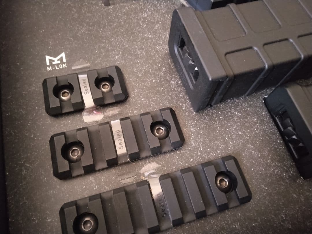 東京マルイ　スコーピオンMod.m 　電動ガン