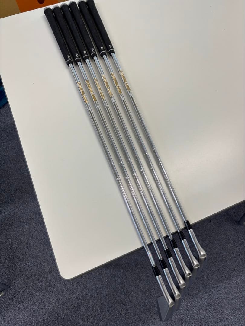 たく　　　　スリクソンZX5 mk2 アイアンセット 6本 DG S200